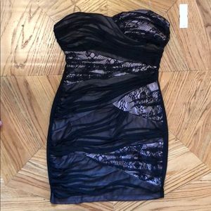 ⭐️3 for $20⭐️ Plus shipping Lace sheath dress
